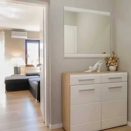 Апартаменты Motovunska 39 Пореч